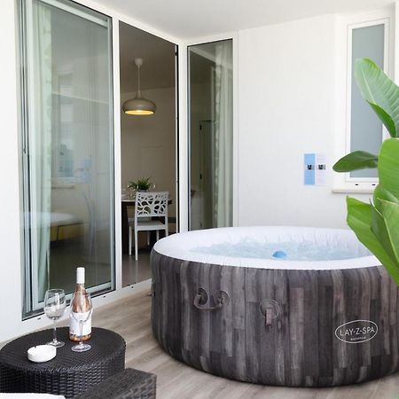 Apulialux Polignano High Class / Jacuzzi + Parking Apartment โปลีญาโนอามาเร ภายนอก รูปภาพ